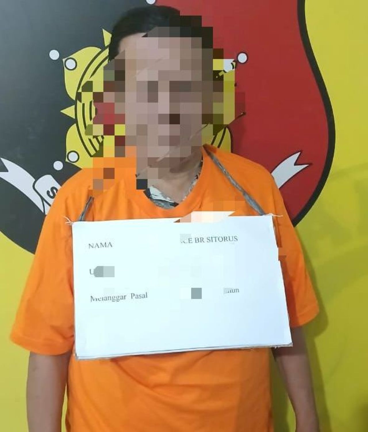 Wanita paruh baya berinisial LBT