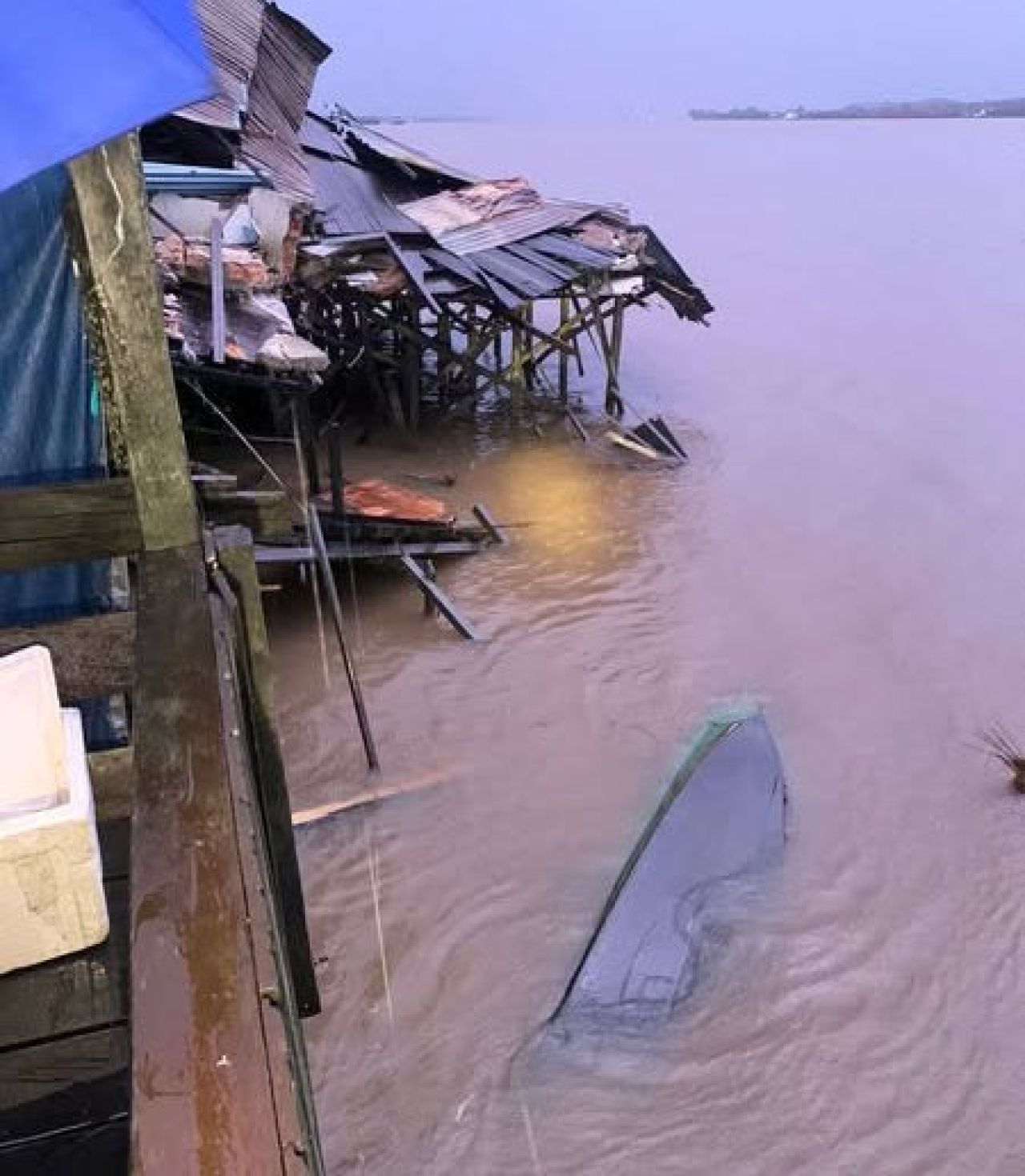 Tongkang PT Marindo Pacific