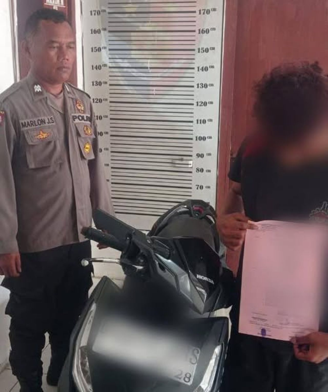 Pelaku dan motor yang dicurinya