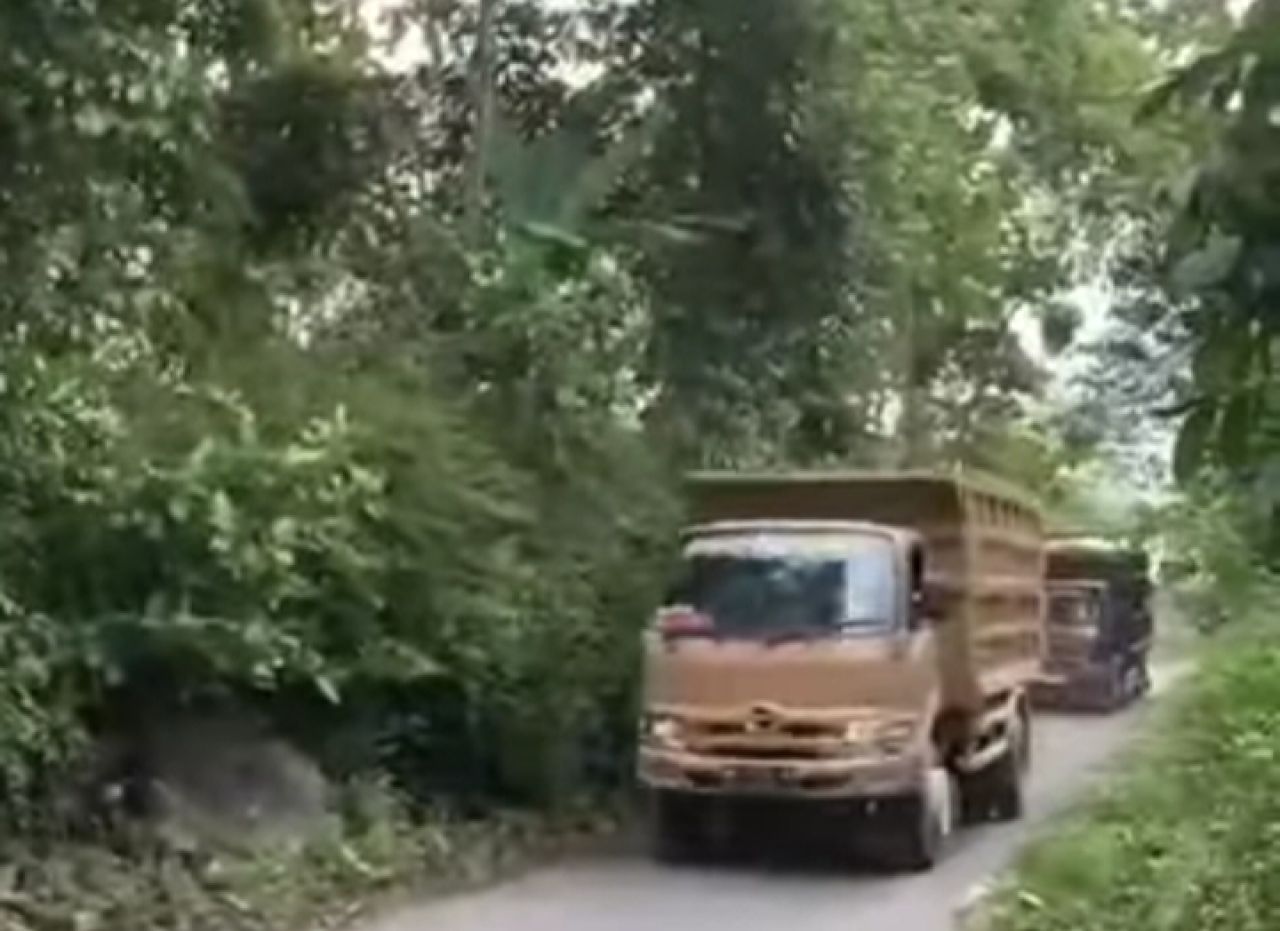 Truk yang diamankan oleh Bareskrim Polri di Klaten