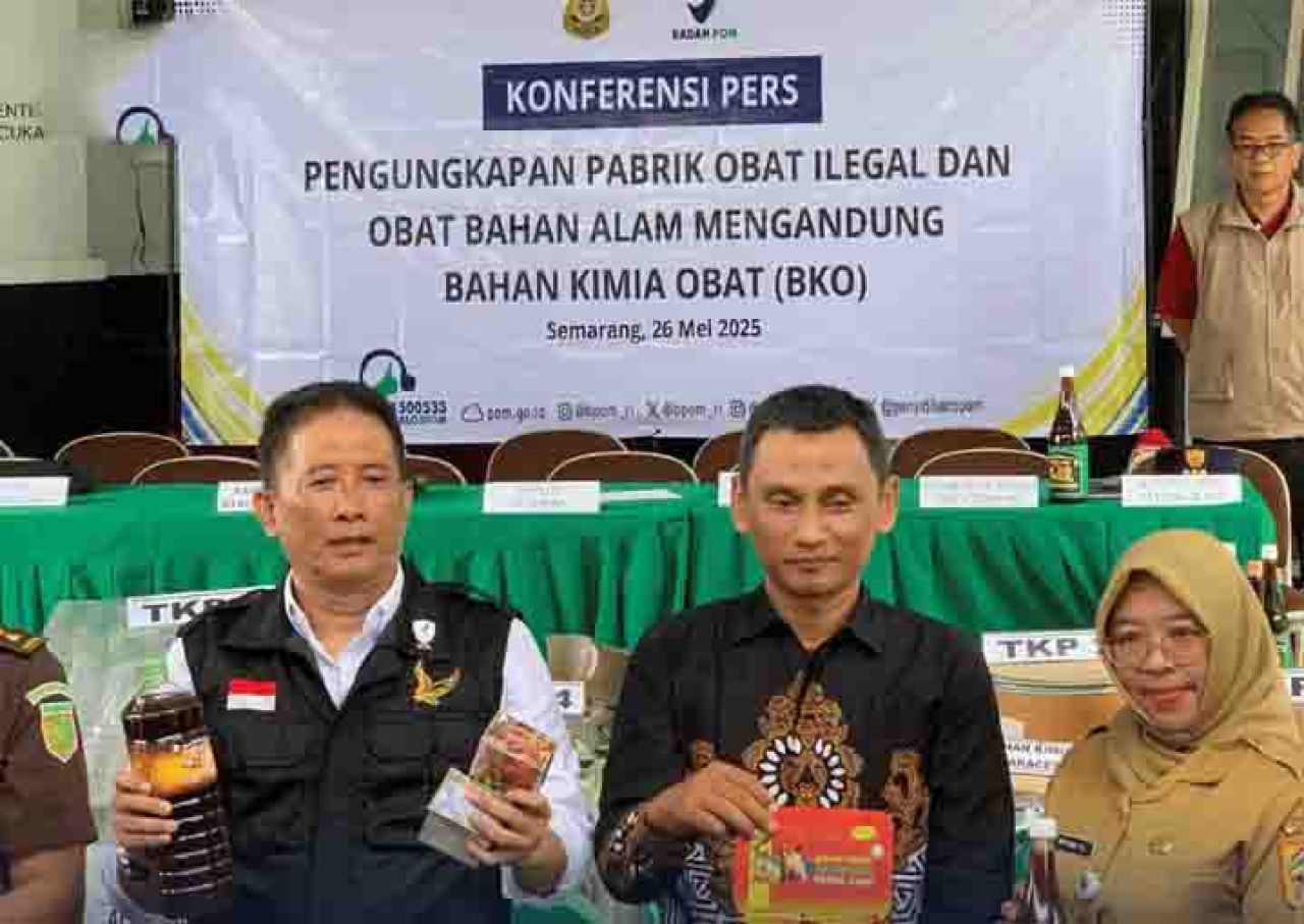 Konpers kasus peredaran obat ilegal