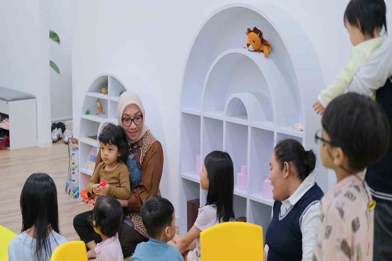 Menteri Pemberdayaan Perempuan dan Perlindungan Anak, Arafah Fauzi, mengunjungi IPLAY @ Godrej