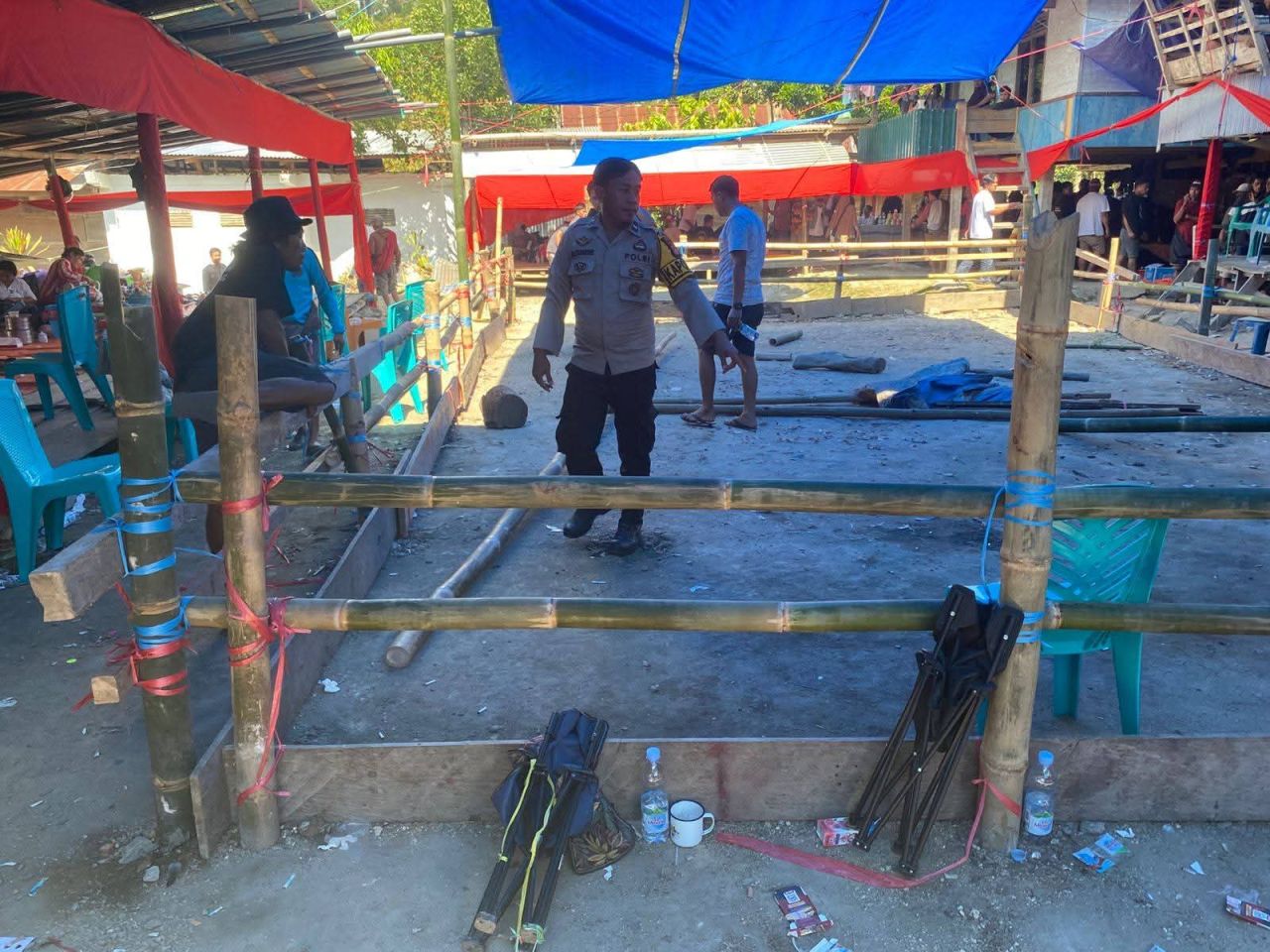 Petugas Polsek Pana bongkar arena sabung ayam
