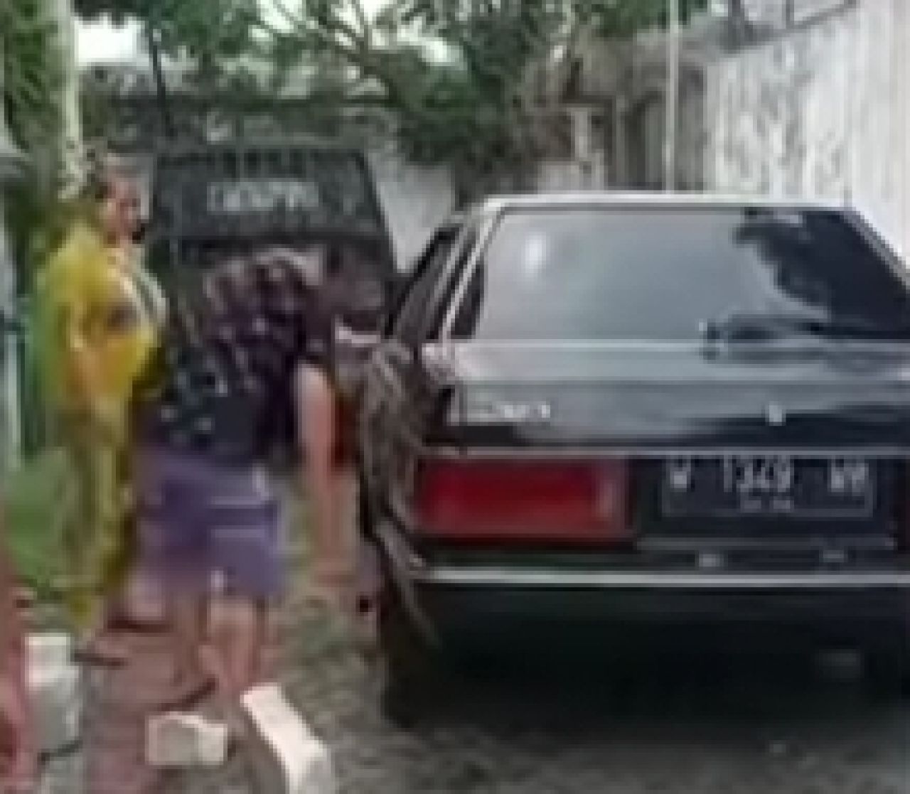Handy Soenaryo dan istrinya, Jan Hwa Diana saat megerindra