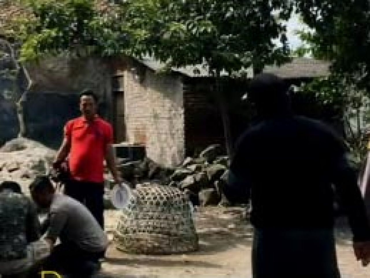 Polsek Rancaekek grebek lapak judi sabung ayam