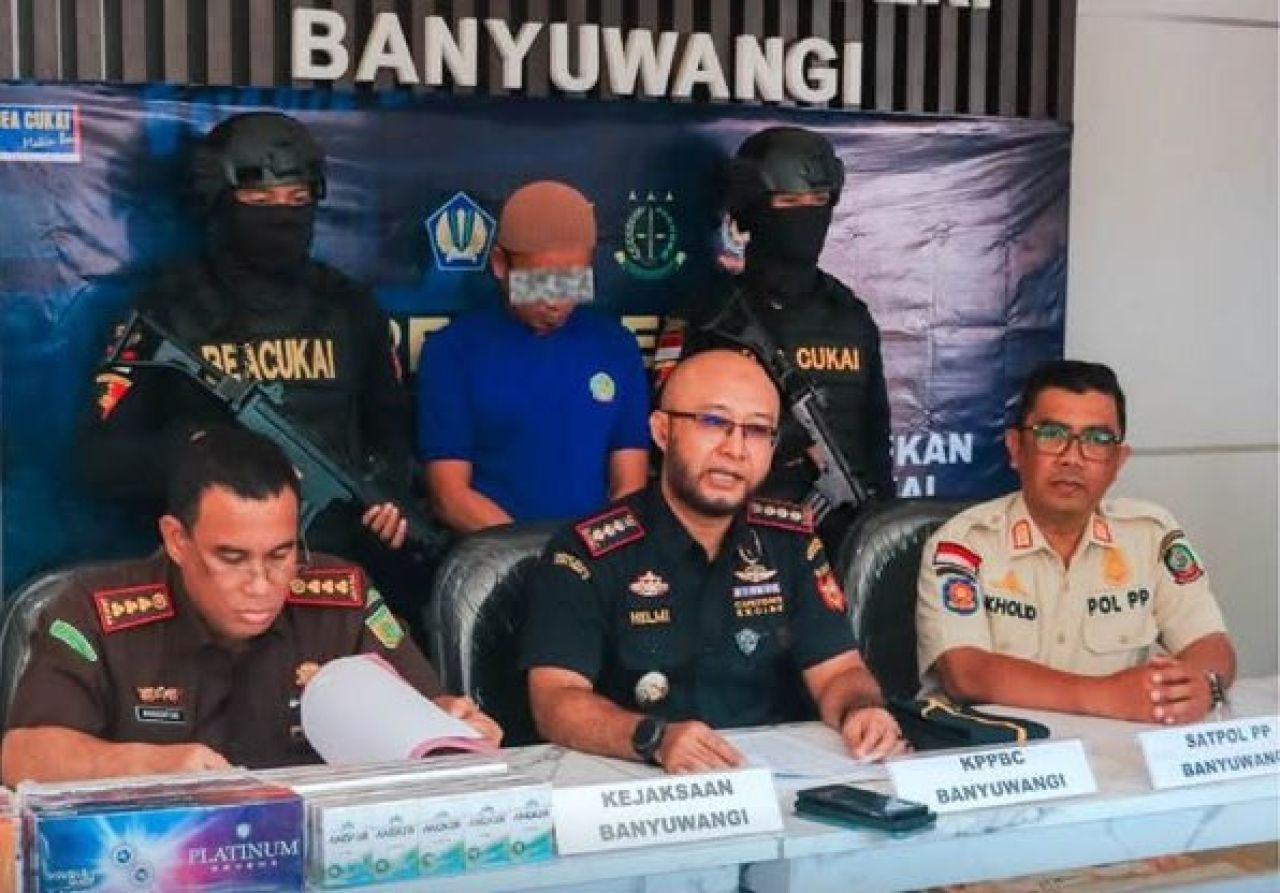 Pengungkapan kasus rokok ilegal di Banyuwangi