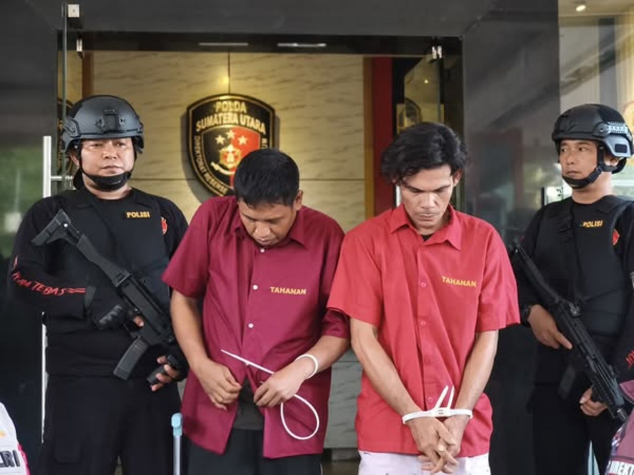 2 tersangka kasus ganjal ATM