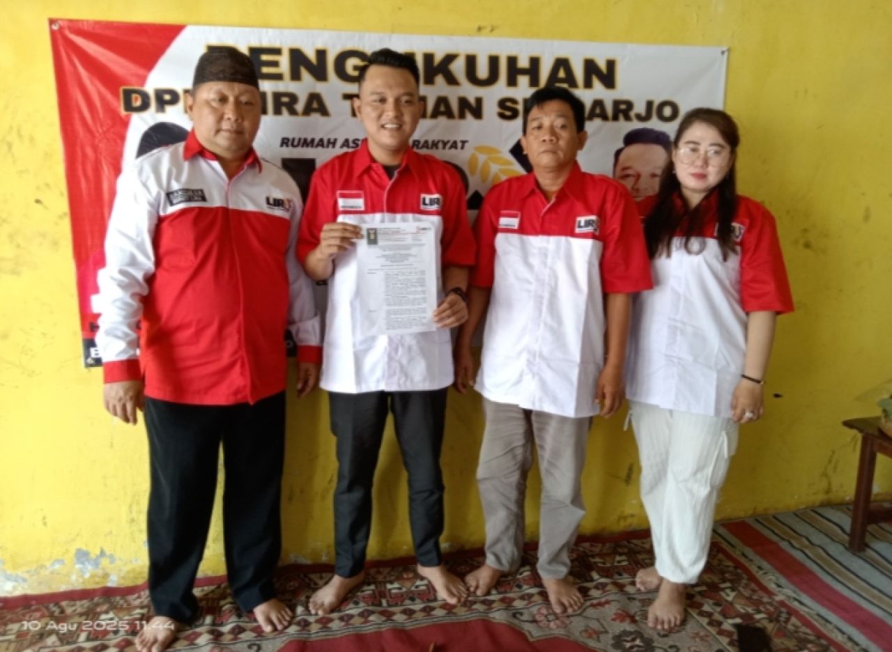 Bupati LIRA Sidoarjo bersama pengurus DPK LIRA Taman