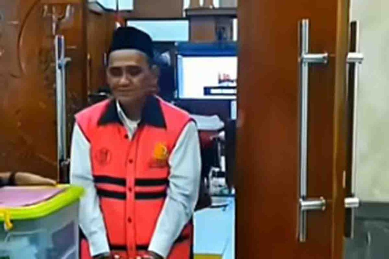 Trawi, Mantan Kepala Desa Kalidandan
