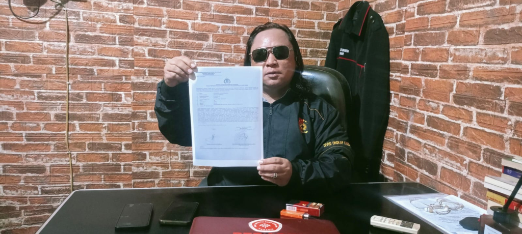 Dodik Firmansyah menunjukkan LP Ketua BRN Jawa Timur