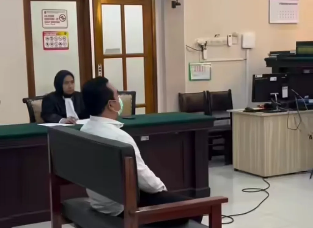 Tewaskan 2 Orang, Oknum Polisi di Mojokerto Cuma Divonis 1 Tahun Penjara
