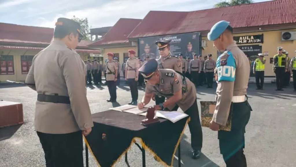 Sertijab Kabag SDM Dan Kasat Resnarkoba Polres Sibolga