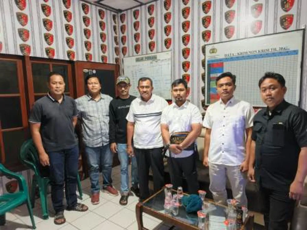 Kades Tirem dan Istrinya Mangkir dari Panggilan Polres Gresik sebagai Terlapor