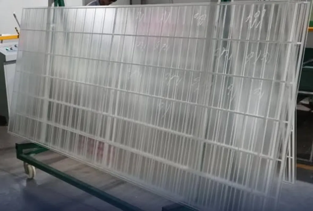 Produk Solar Glass dari Gresik Diekspor ke India