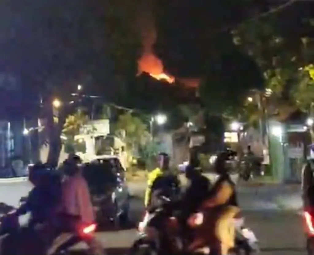 Gudang Toko Rani Puri Magetan Kebakaran