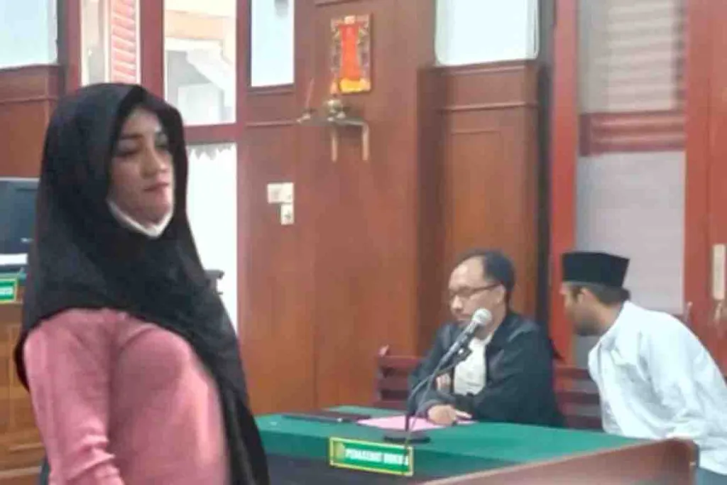 Vicky Dubes Borty Gelapkan Mobil Milik Warga Putat Gede Barat Surabaya