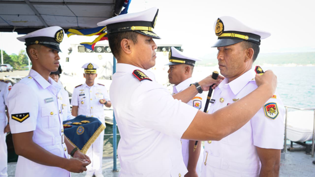 Upacara Serah Terima Jabatan (Sertijab) Komandan Kapal Angkatan Laut (KAL) Panana III-9-13