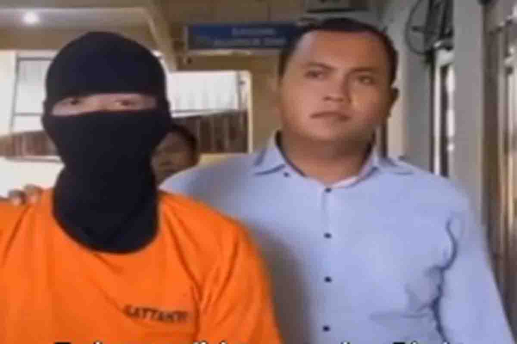 Heri Wibowo selaku Direktur Utama PT Arofah Mina (kiri)