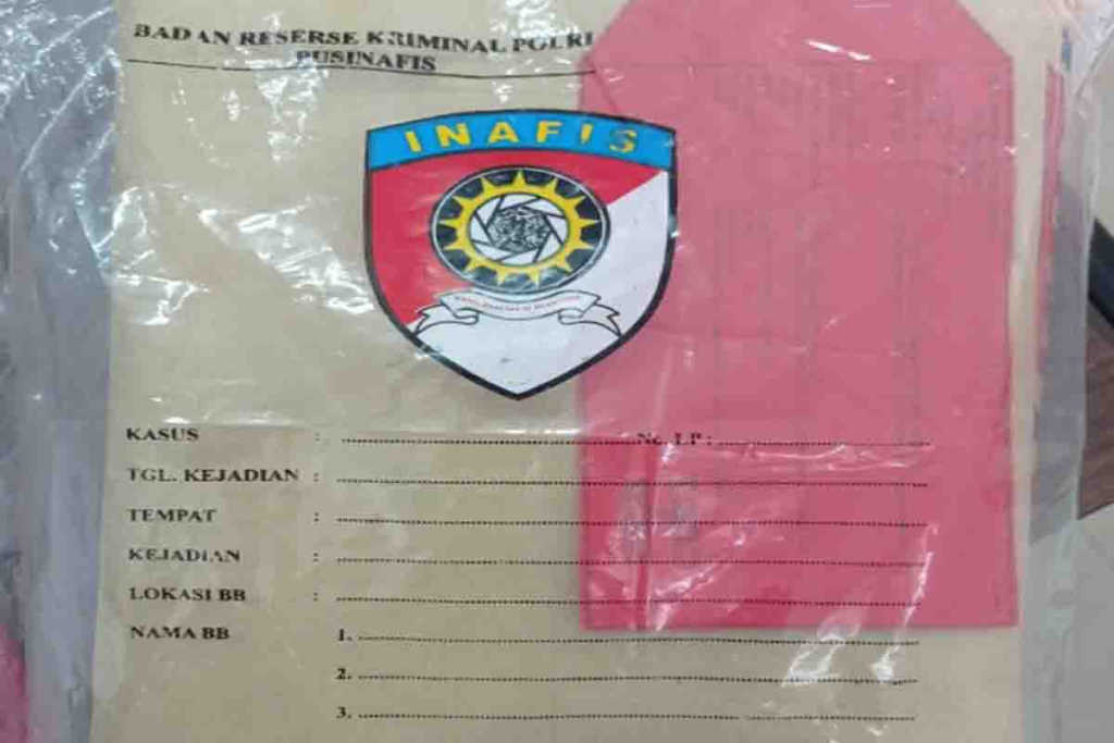 Barang bukti dari kasus Algik Syahita Putra