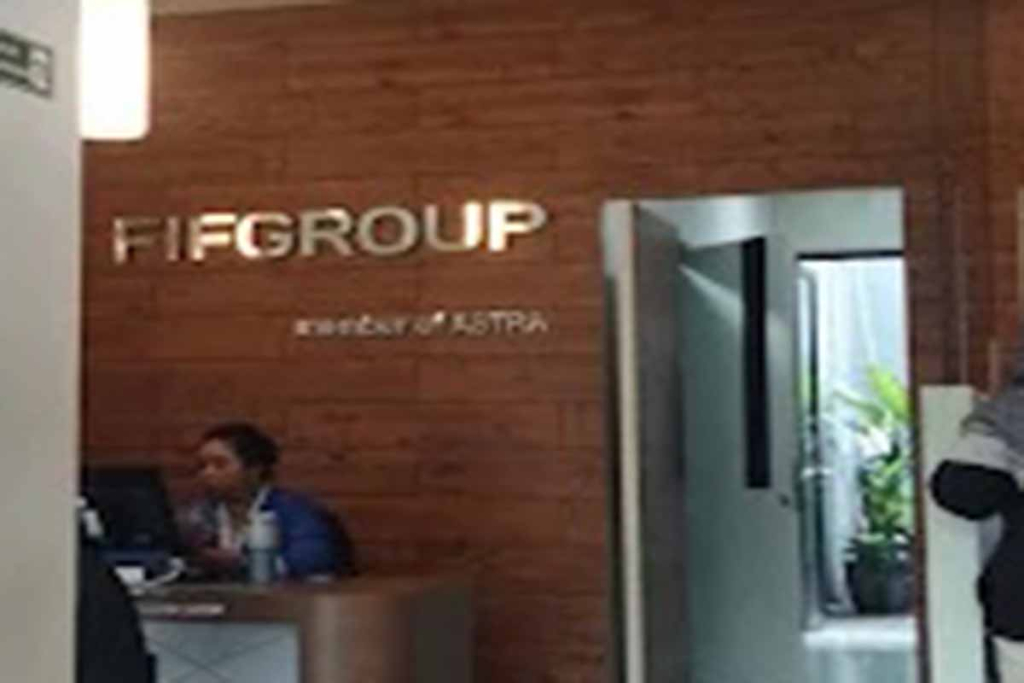 Kantor layanan PT FIF Cabang Surabaya 3