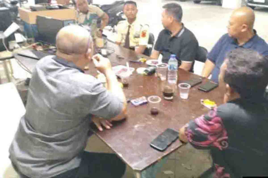 Mediasi antara Driver Shopefood dan oknum Security Gajah Mada Plaza