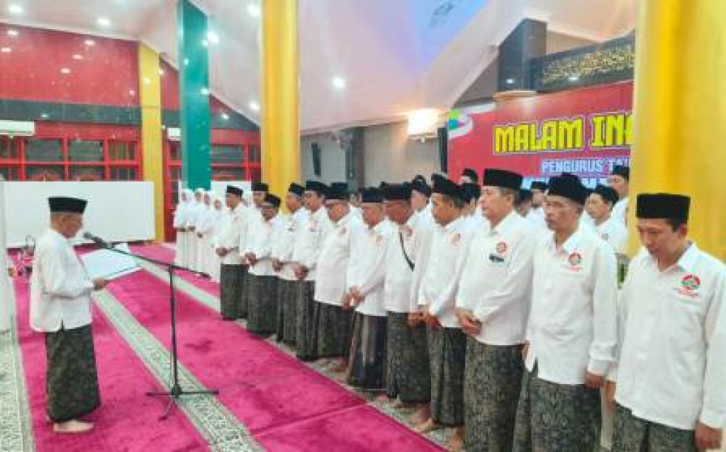 Wakil Bupati Pasuruan, Shobih Asrori saat kukuhkan pengurus Masjid Muhammad Cheng Hoo Pandaan.