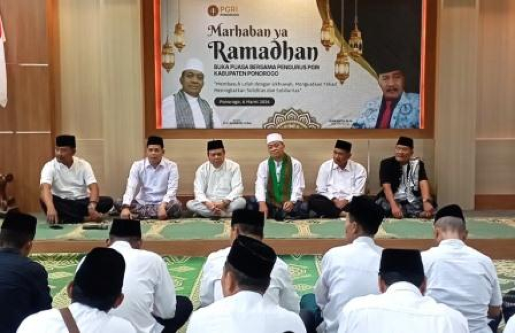 Acara buka puasa bersama keluarga besar pengurus PGRI Kabupaten Ponorogo