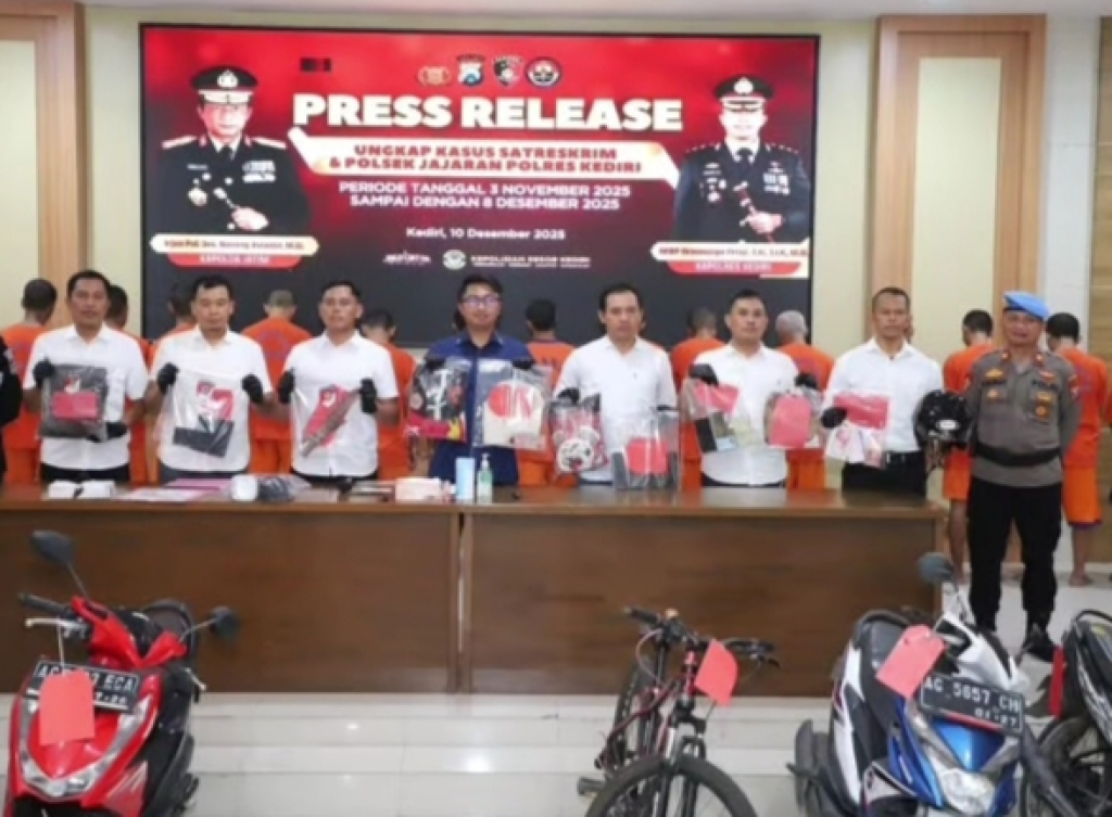 Rilis pers pengungkapan kasus penggelapan motor oleh Polres Kediri