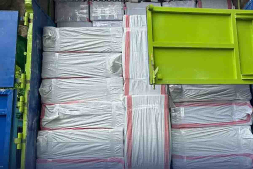 Truk bermuatan jutaan batang rokok ilegal diamankan Bea Cukai Jawa Timur