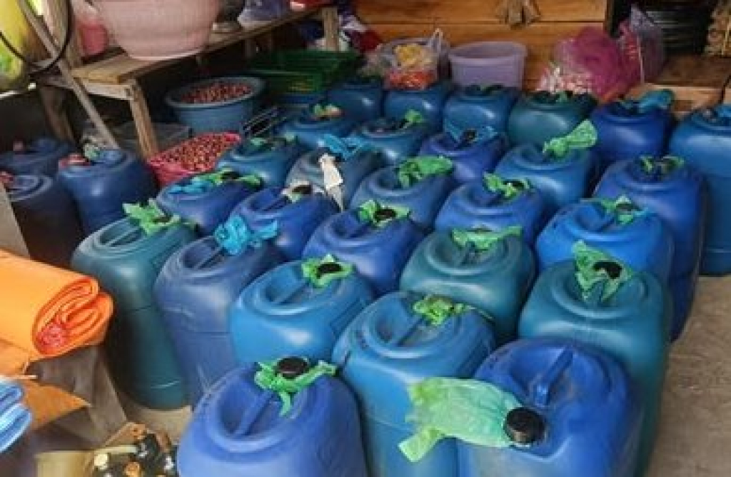 Puluhan jerigen berisi Pertalite yang diungkap Polres Poso