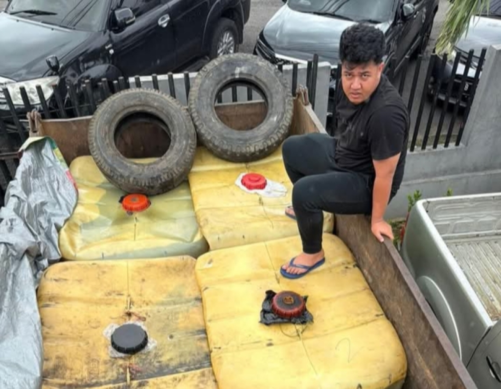 Barang bukti tandon berisi Solar subsidi