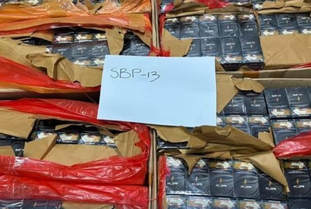 Rokok ilegal yang diamankan Bea Cukai Maluku