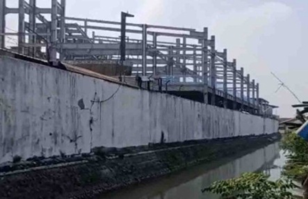 Pagar PT Bernofarm Pharmaceutical Company