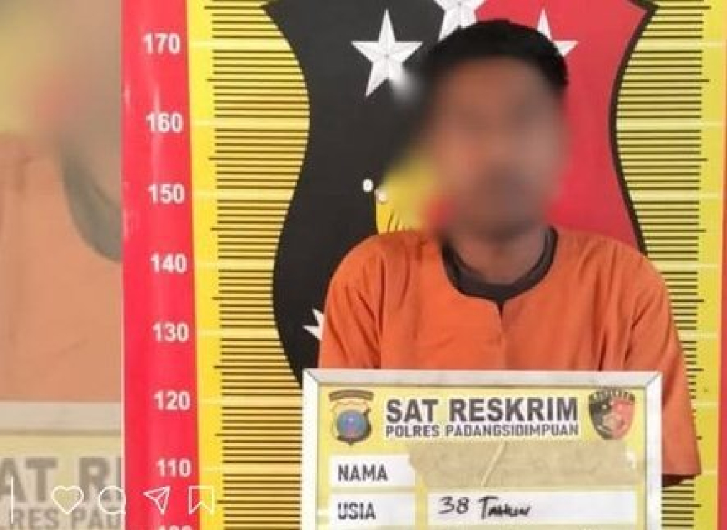 Tersangka berinisial ITS