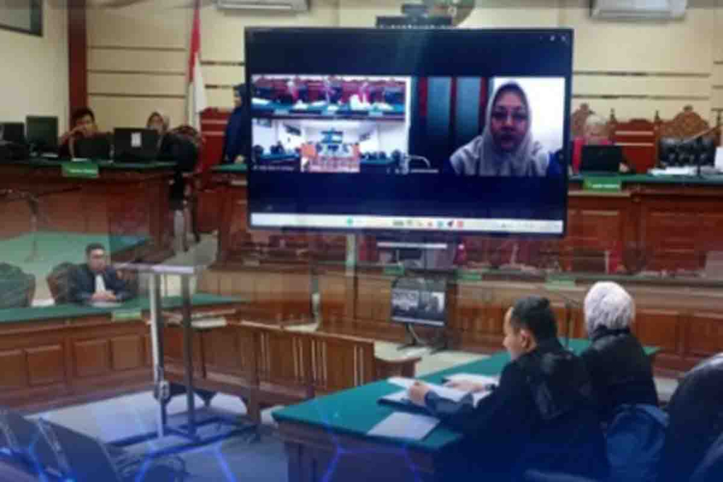 Sidang Gilang Intan Purnama Sari di  Pengadilan Tindak Pidana Korupsi Surabaya