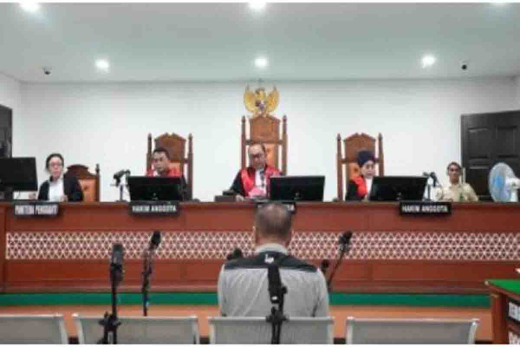 Sidang lanjutan Perkara Pidana Nomor 484/Pid. B/2023/PN.Bks dengan terdakwa H. Dani Bahdani