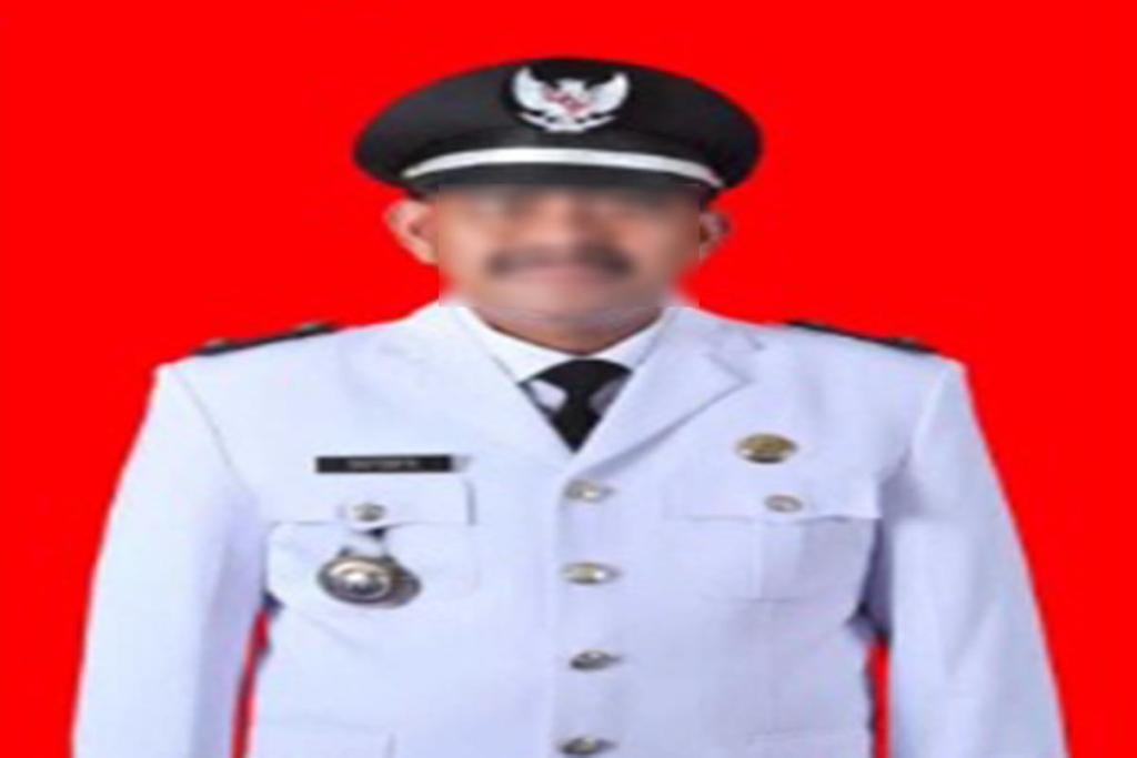 Inisial S selaku Kepala Desa Tirem Kecamatan Duduksampeyan, Kabupaten Gresik