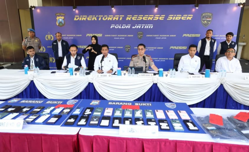 Konpers kasus penipuan mobil di Polda Jawa Timur