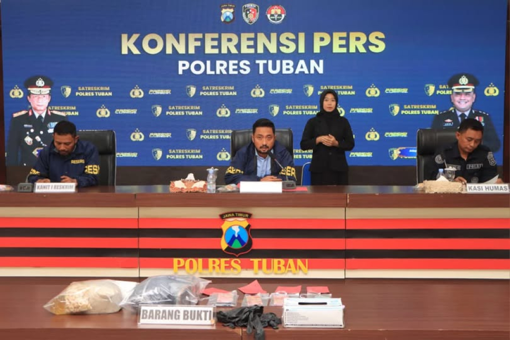 Konpers kasus uang palsu di Polres Tuban