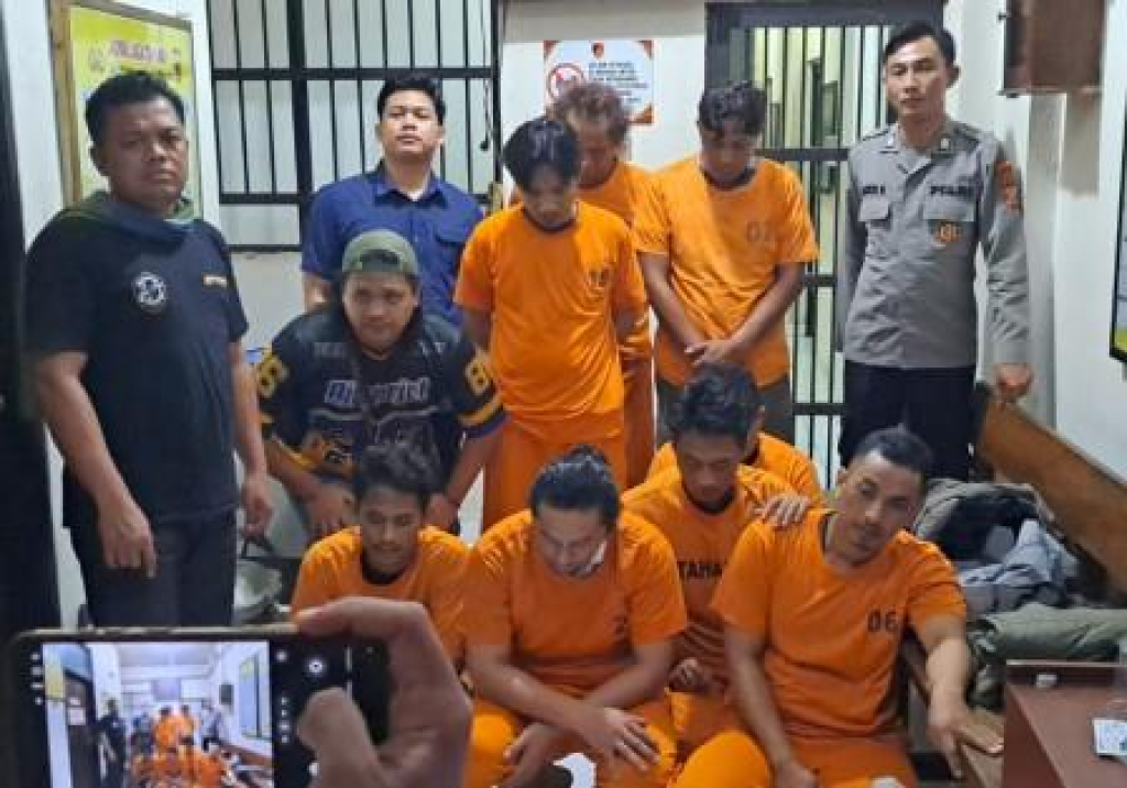 8 pelaku penipuan dan pemerasan mengaku petugas Bea Cukai dan wartawan