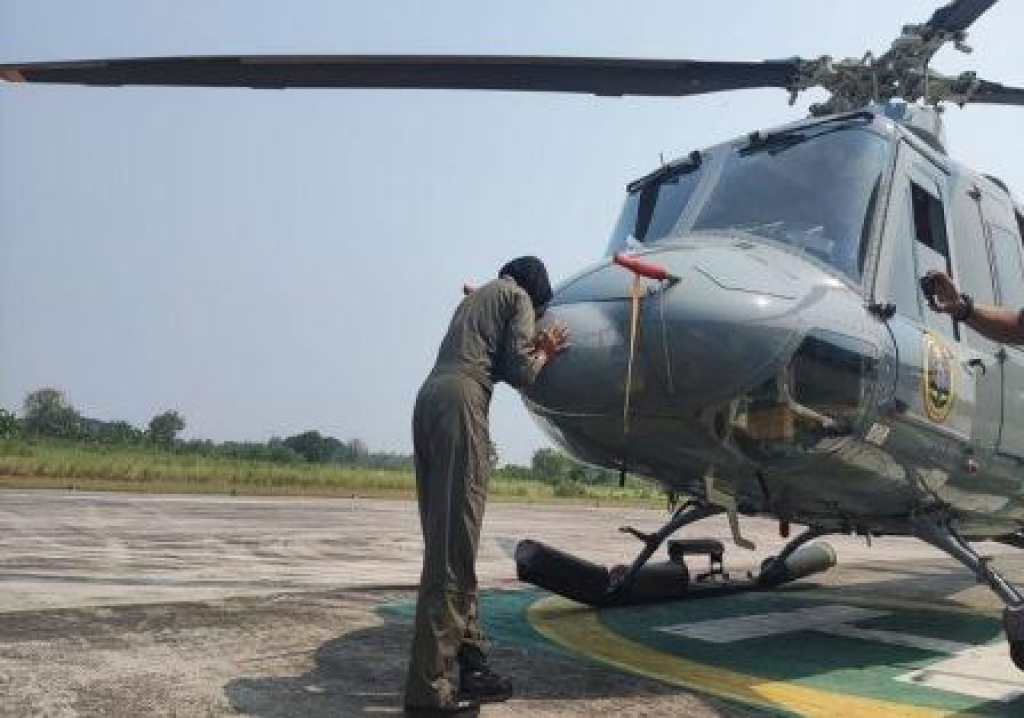 Lettu Laut (P/W) Sri Utami sebagai Captain Pilot Helicopter Wanita Pertama