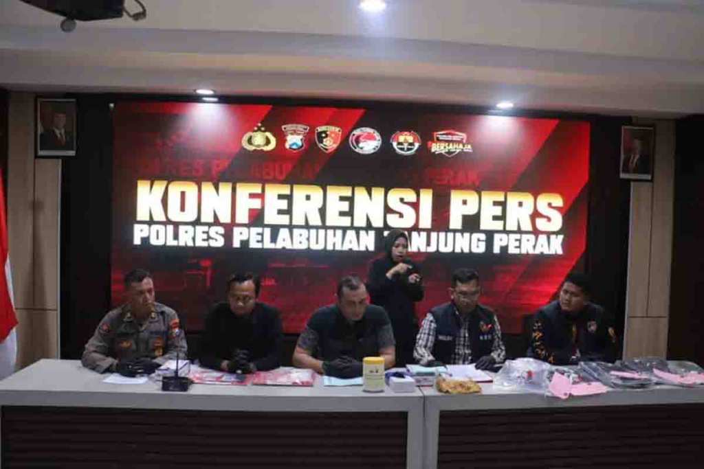 Konpers kasus pembunuhan di Polres Pelabuhan Tanjung Perak