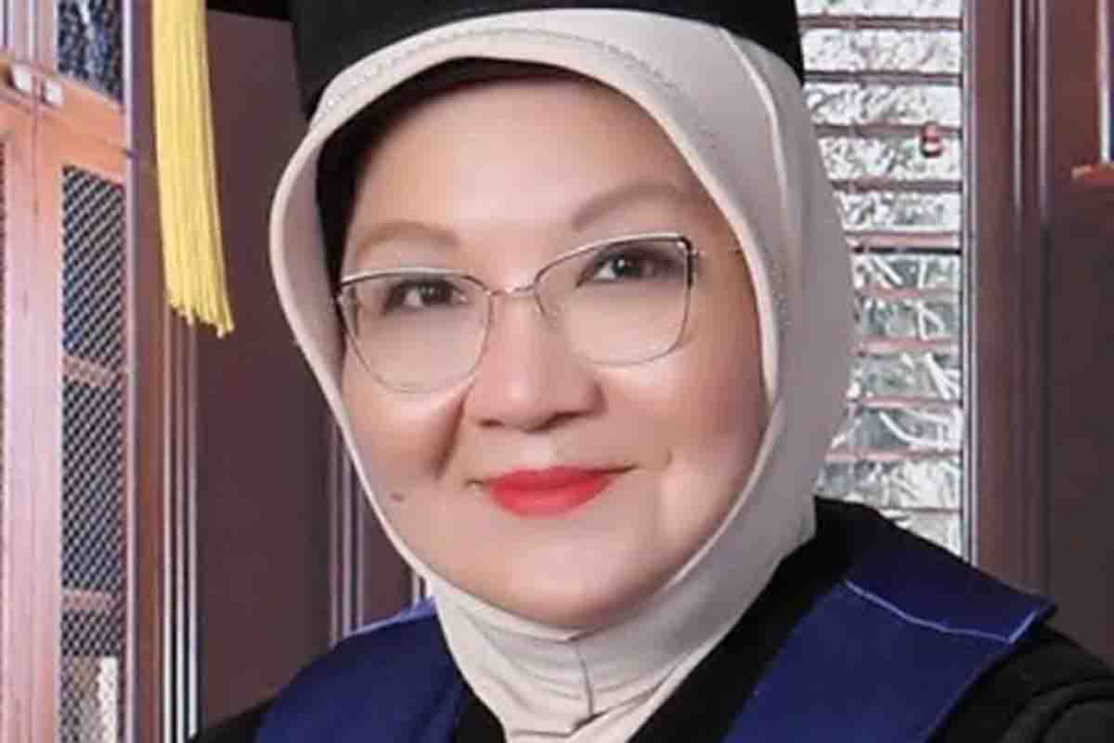Riri Fitri Sari