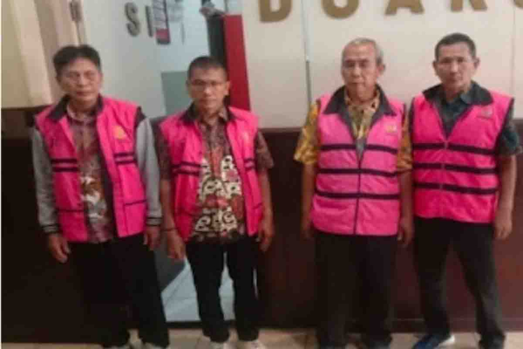 Samsul Anam, Zainul Abidin, Kamadi, dan Suwito