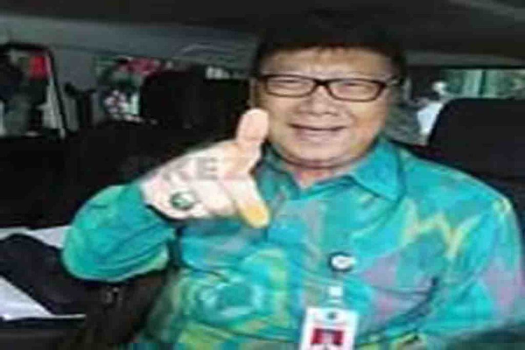 Tjahjo Kumolo