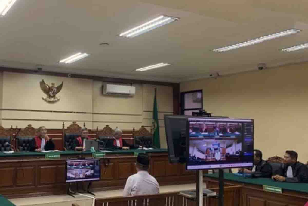 Sidang putusan Suyatno di Pengadilan Tipikor Surabaya