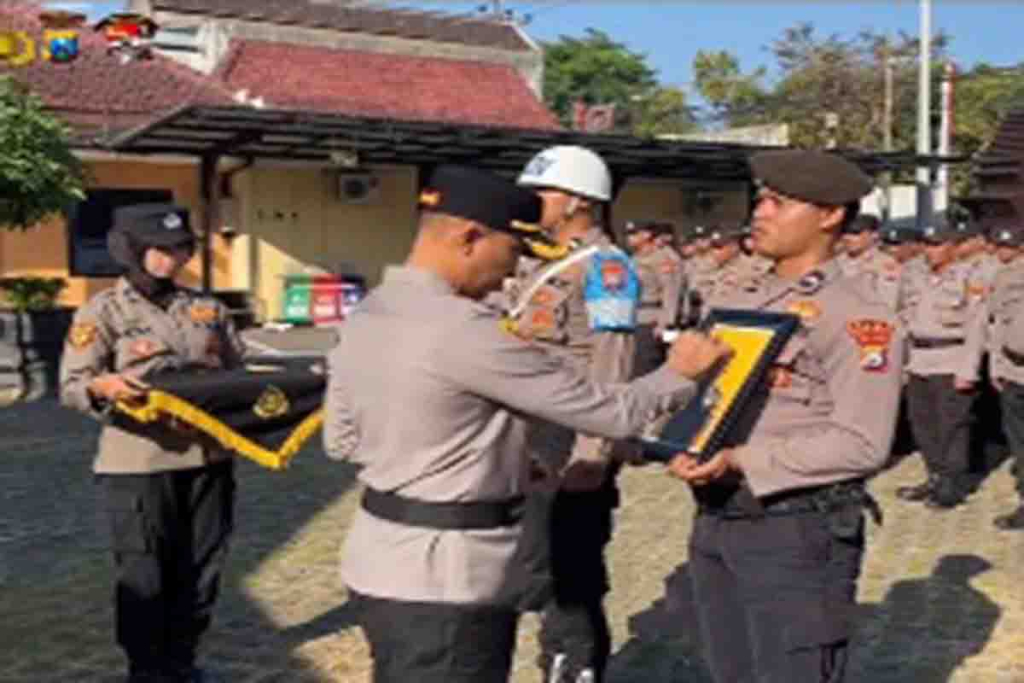 Kapolres Blitar Kota mencoret foto Aiptu EW