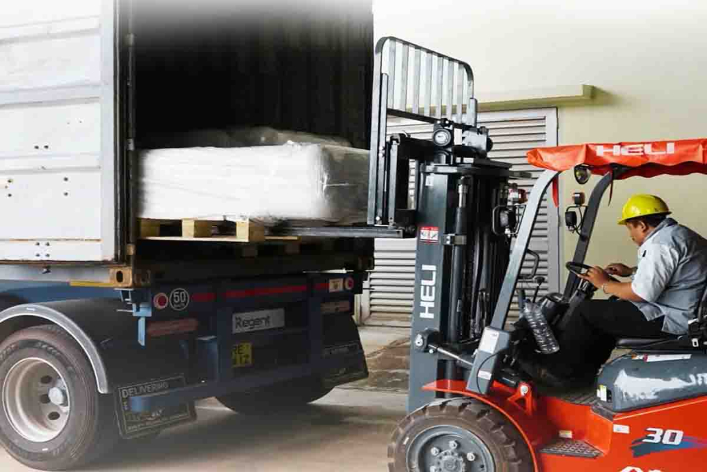 Ekspor  ratusan tabung Accumulator Shell PT Shelltec Hydraulic Indonesia