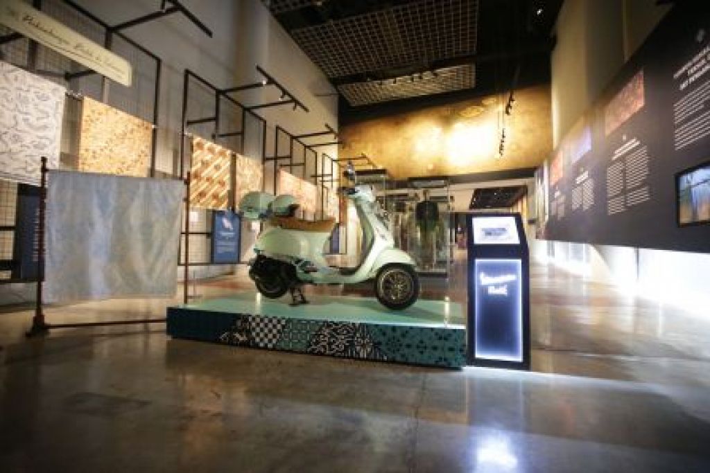 Vespa Batik di Museum Batik Indonesia