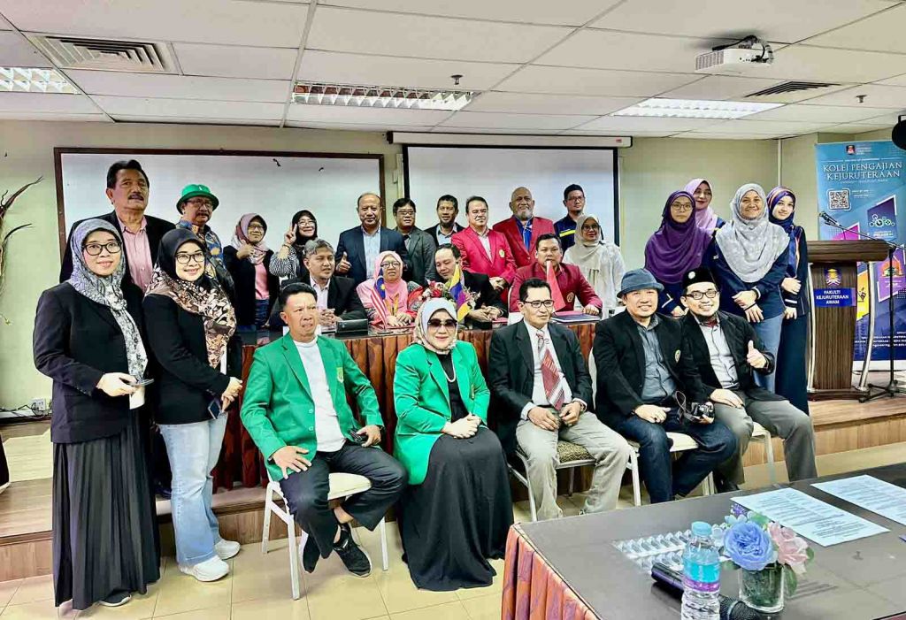 Sejumlah akademisi usai interational conference di UiTM Malaysia